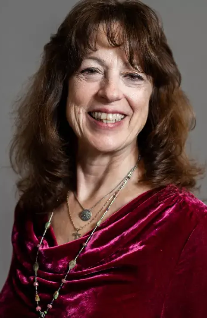 Podstawowe_zdjęcie_BIO_Mary